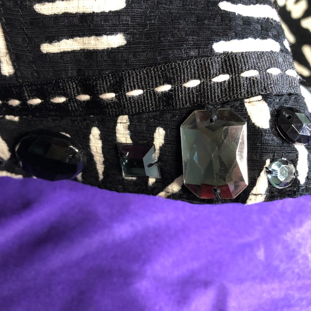 VTG Rare📌Investments Embellished w/ Black Faceted Rhinestones B&W Blazer - Picture 7 of 14